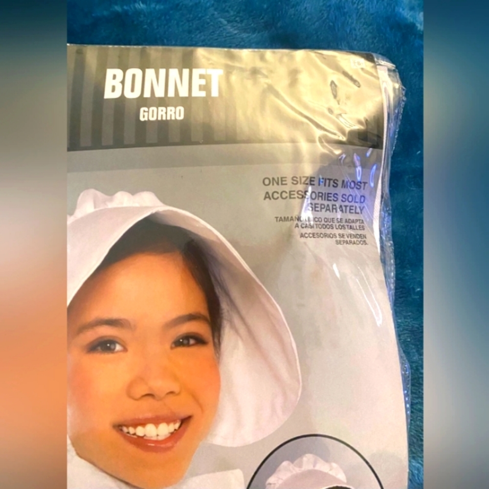 Costume Bonnet